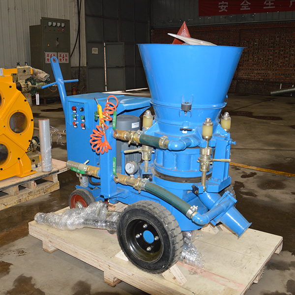 Refractory gunite shotcrete machine